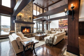 Altitude 166-1 On the village 9bdr Mont Tremblant Resort